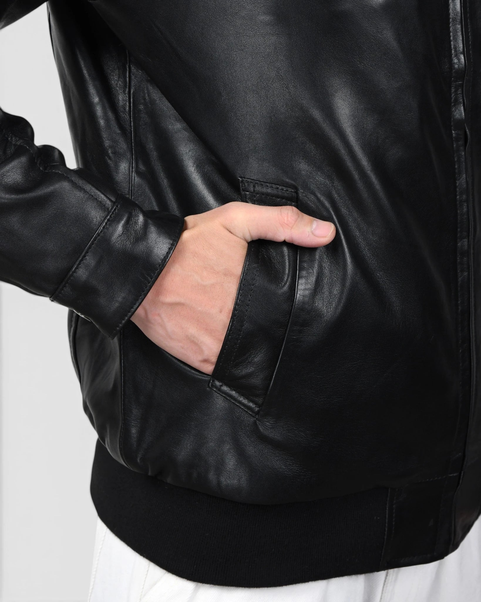 Heritage Drift Leather Bomber Jacket – Black