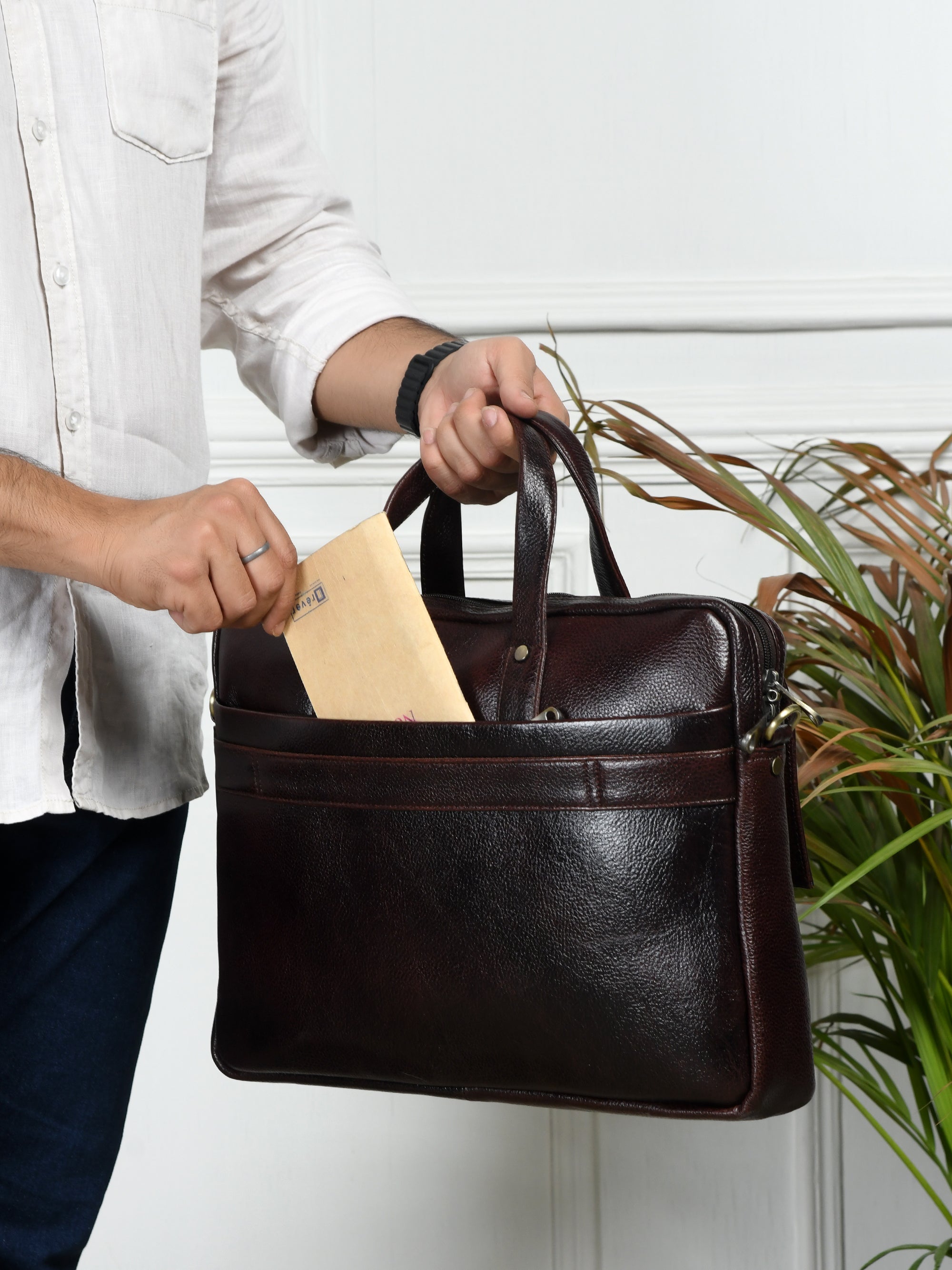 Executive Edge Leather Laptop Briefcase - Espresso brown