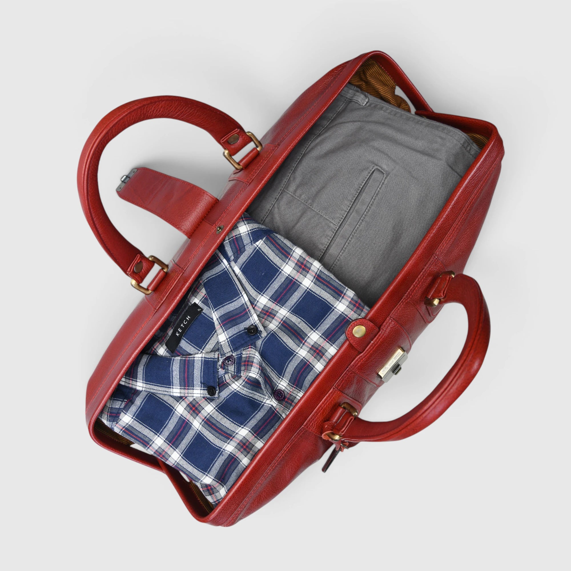 Maverick Weekender Duffle Bag - Crimson Red
