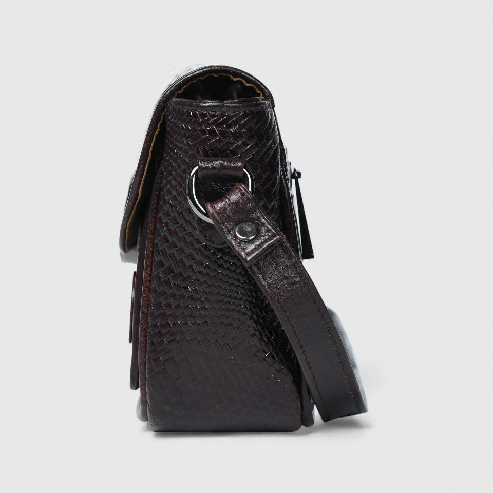 Chic Leather Women's Handbag - Maroon colour