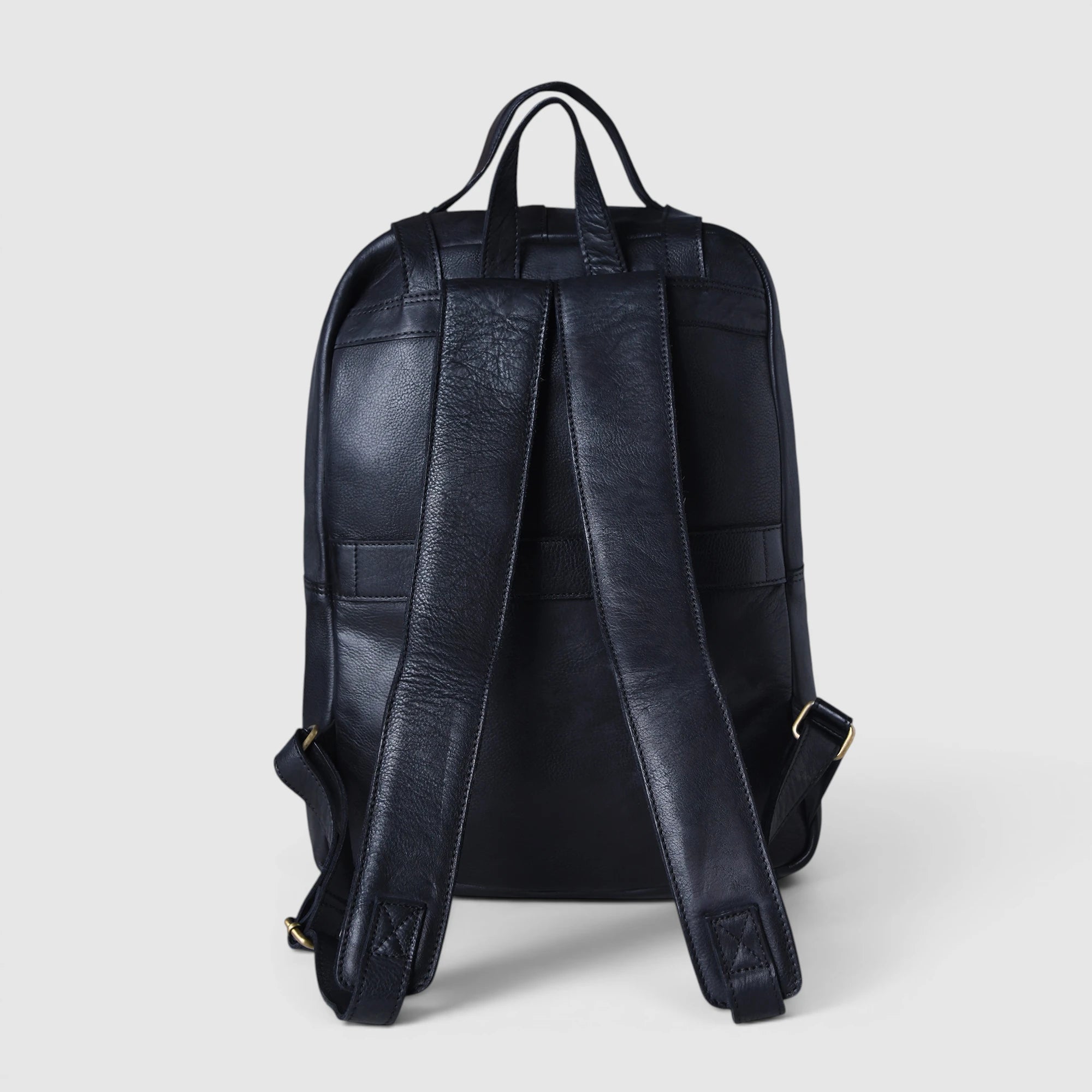 Oakridge Leather Backpack – Classic Black