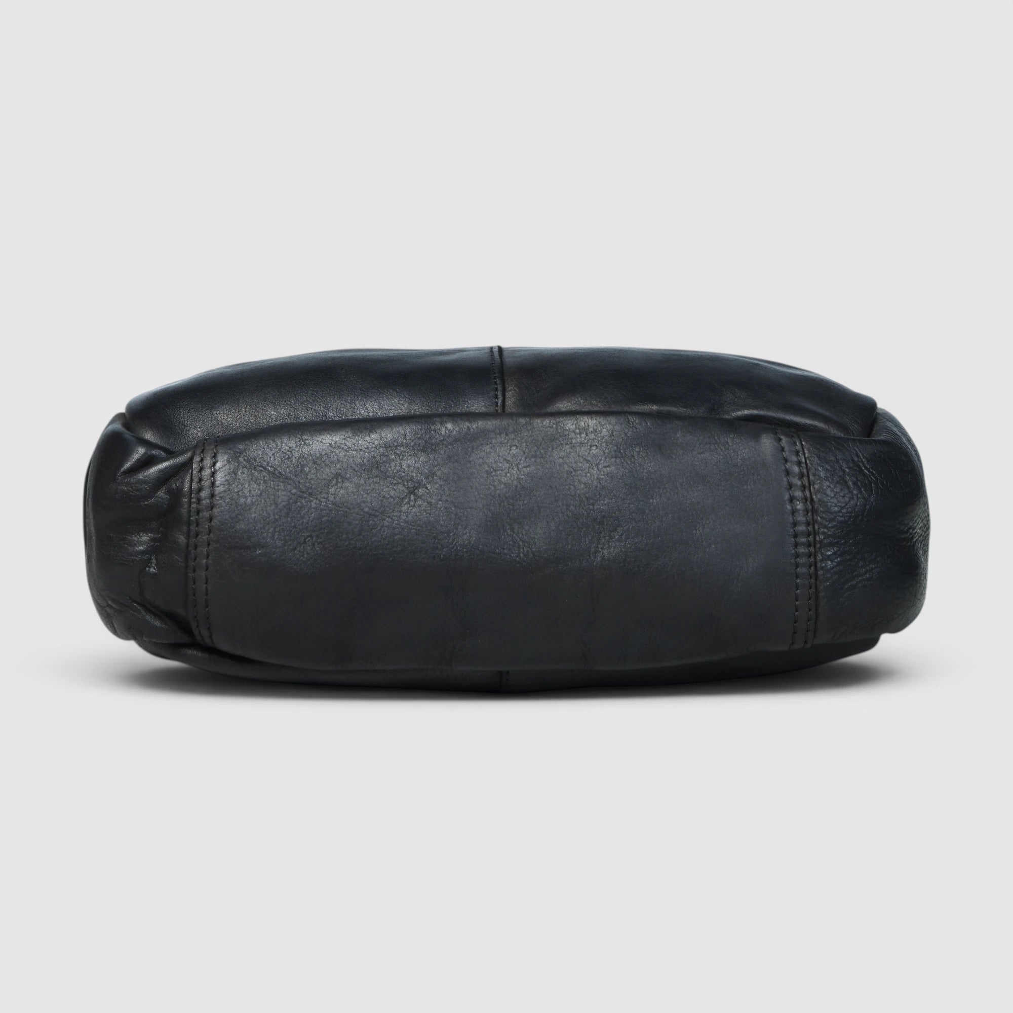 Hestore Midnight Classic Women’s Leather Tote - Black color