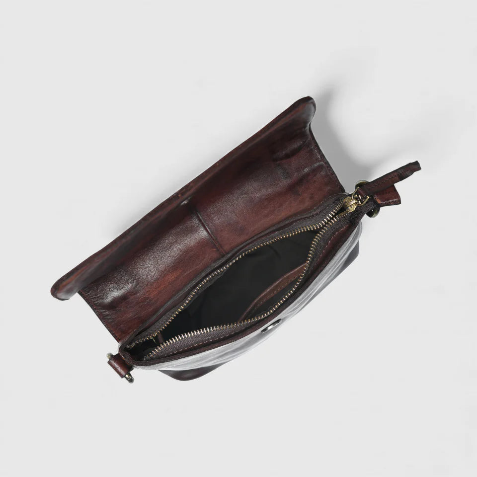 Verdant Crossbody Women's Leather Handbag - Maroon colour
