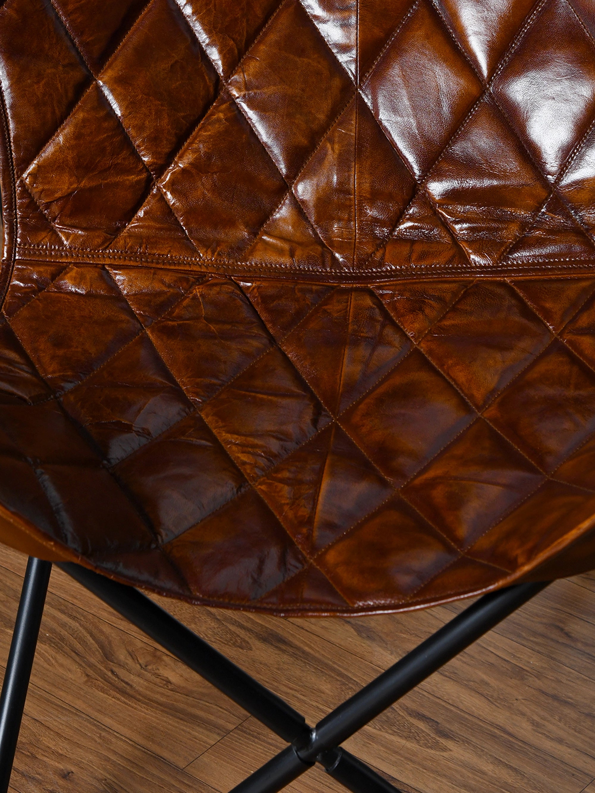 Hestern Aurelius Buffalo Leather Butterfly Chair – Black Frame