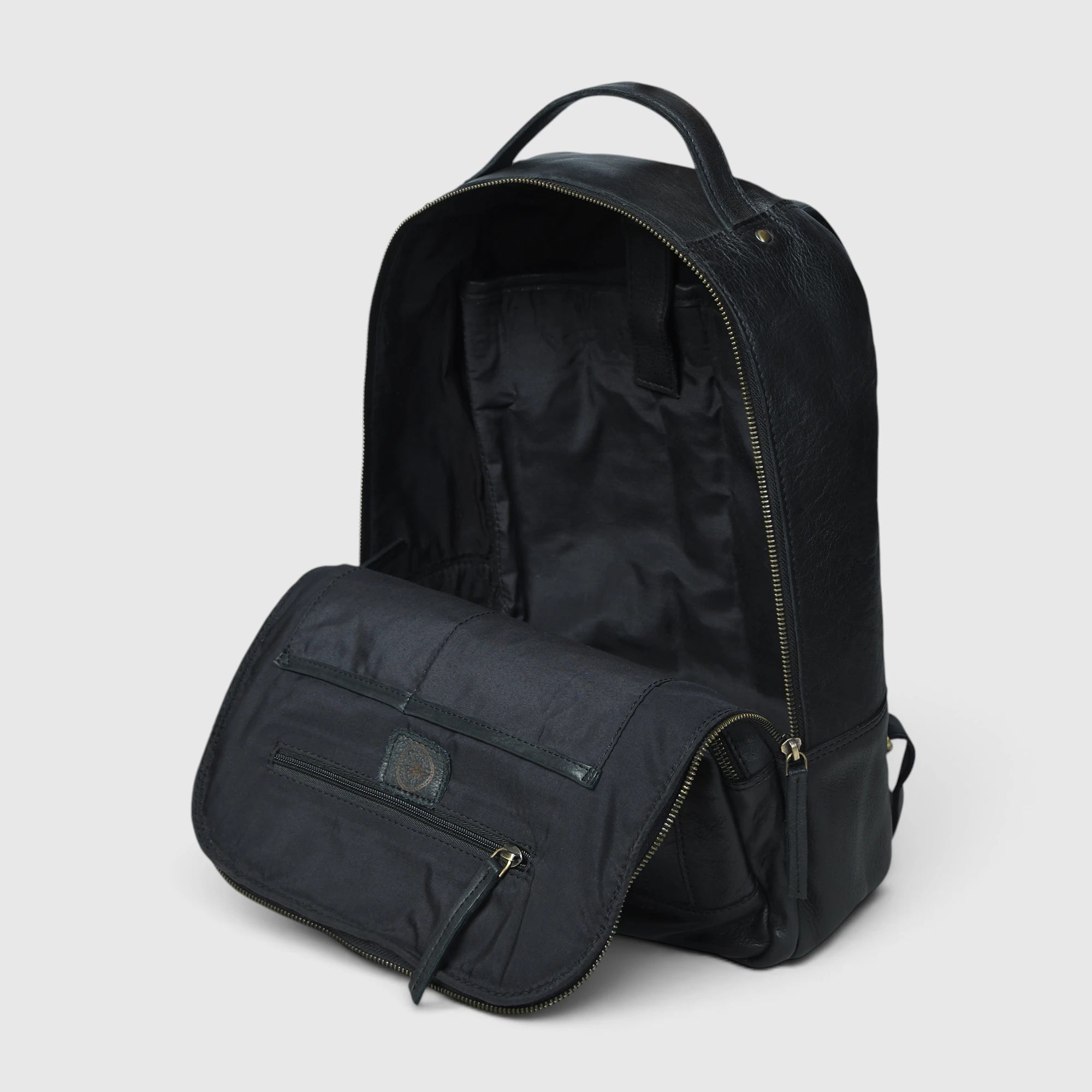 Hestern Trailmark Leather Backpack – Black color