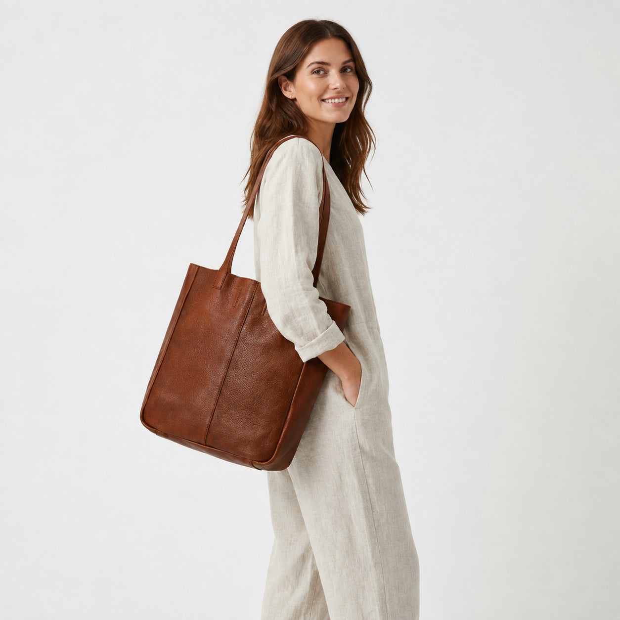 Hestern Midnight Classic Women’s Leather Tote - Tan color