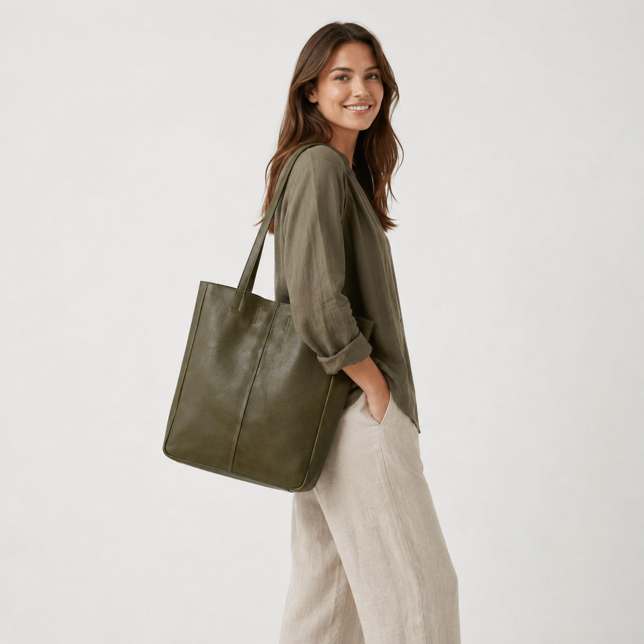 Hestern Midnight Classic Women’s Leather Tote - Forest Green